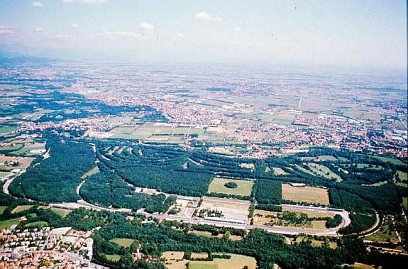 Monza_aerial_photo.jpg