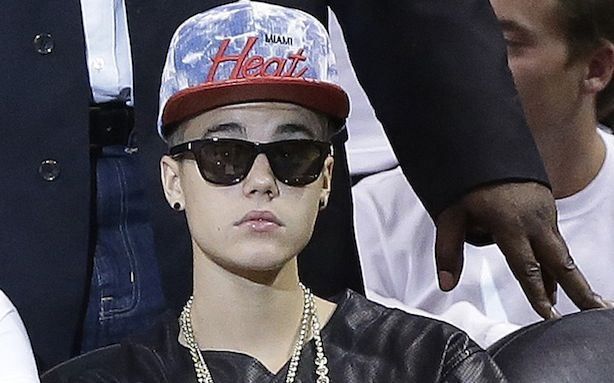 Ajustin-bieber-baseball-cap_zpsbbc1bdd8.jpg