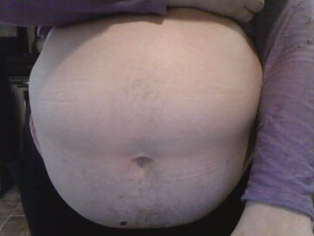 6 month belly, front view