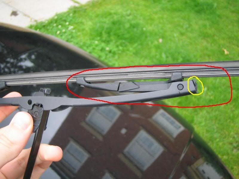 Part of wiper has snapped... =/ FIAT Punto (Mk2/2b) The FIAT Forum