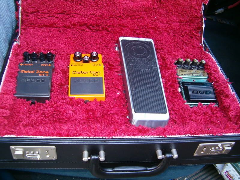 Kustom Briefcase Pedalboard Ultimate Guitar