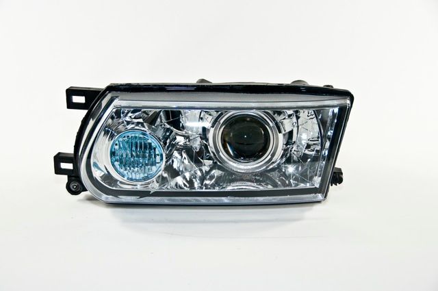 Nissan tsuru projector headlights #6