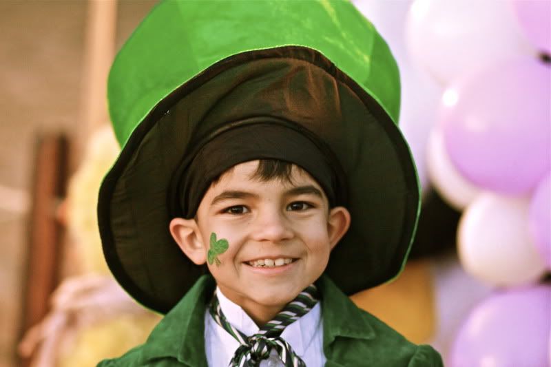 IMAGE: http://i5.photobucket.com/albums/y158/jed212/I%20see%20therefore%20I%20shoot/IMG_2215-1.jpg