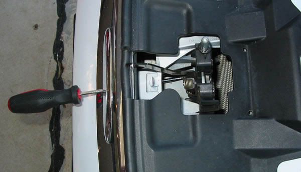 2007 ford focus hood latch replacement