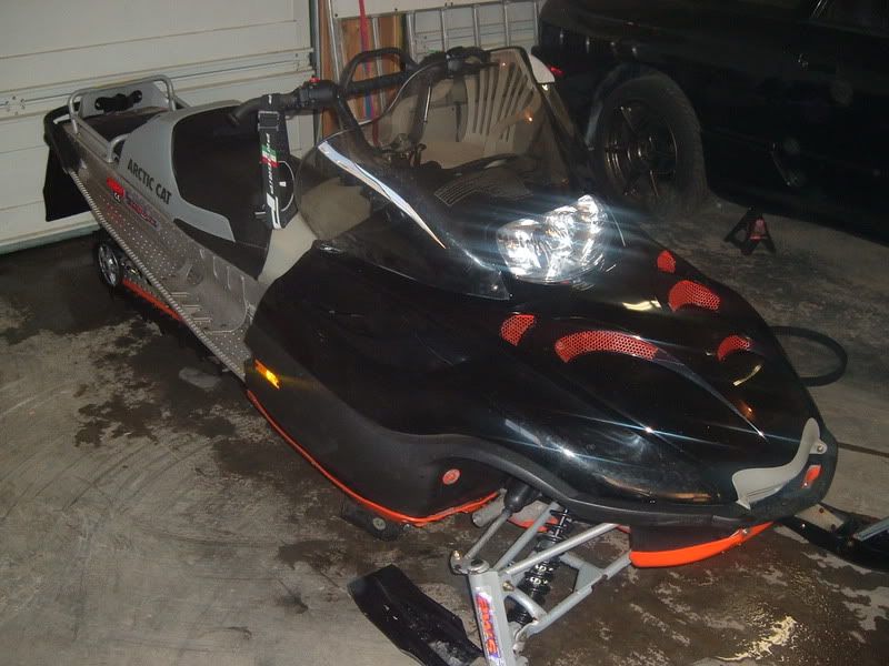 http://i5.photobucket.com/albums/y159/robacura/sled001.jpg