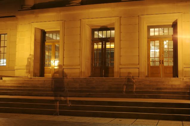 IMAGE: http://i5.photobucket.com/albums/y162/blackfocal2004/Ghost-1.jpg