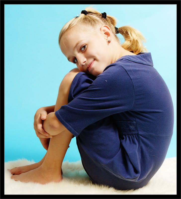 IMAGE: http://i5.photobucket.com/albums/y162/nic780/canon/10-26-20067-41-33AM_0009.jpg