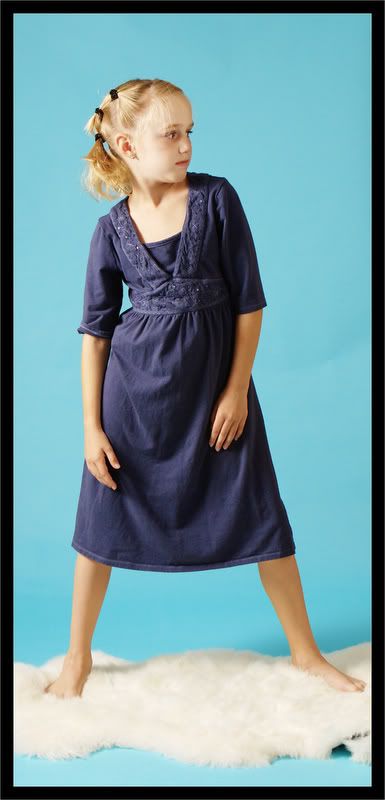 IMAGE: http://i5.photobucket.com/albums/y162/nic780/canon/10-26-20068-01-38AM_0097.jpg