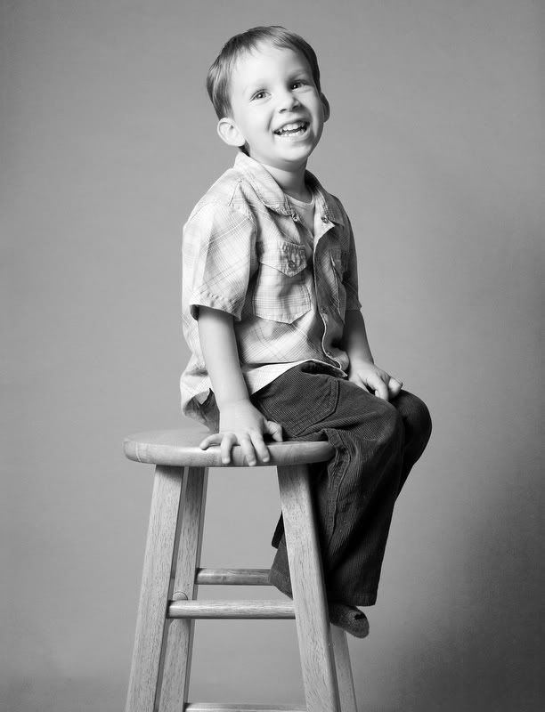 IMAGE: http://i5.photobucket.com/albums/y162/nic780/canon/11-3-20067-23-42AM_0155.jpg