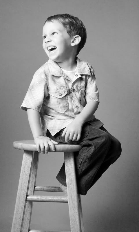 IMAGE: http://i5.photobucket.com/albums/y162/nic780/canon/11-3-20067-24-17AM_0165.jpg