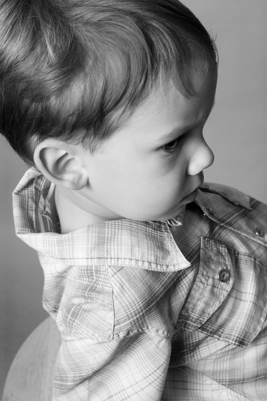 IMAGE: http://i5.photobucket.com/albums/y162/nic780/canon/11-3-20067-33-38AM_0187.jpg