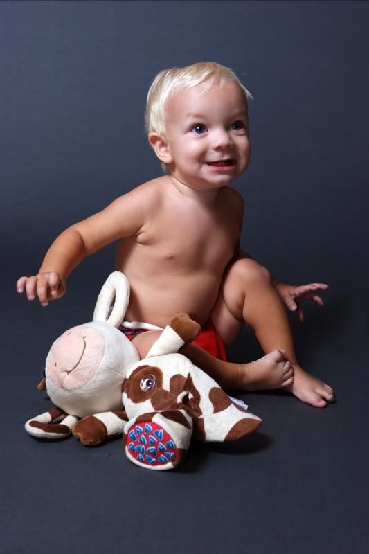 IMAGE: http://i5.photobucket.com/albums/y162/nic780/canon/9-10-20069-59-37AM_0054.jpg