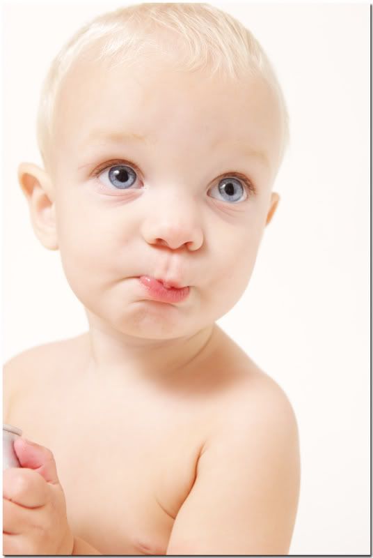 IMAGE: http://i5.photobucket.com/albums/y162/nic780/pw/10-19-20069-32-21AM_0027-1.jpg