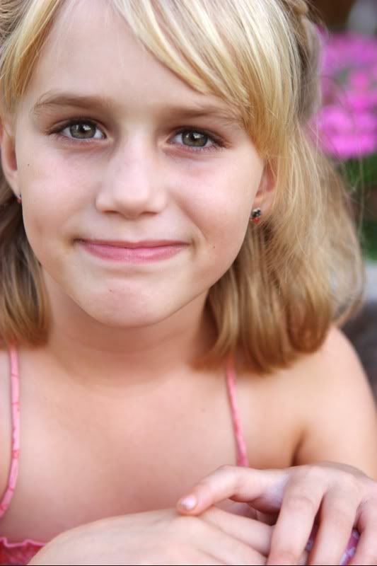 IMAGE: http://i5.photobucket.com/albums/y162/nic780/pw/9-30-200610-11-34AM_0149.jpg