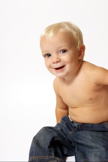 IMAGE: http://i5.photobucket.com/albums/y162/nic780/pw/Copyof9-20-20064-31-53AM_0047.jpg