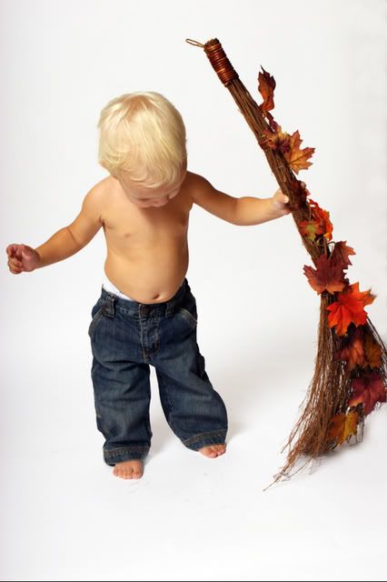 IMAGE: http://i5.photobucket.com/albums/y162/nic780/pw/Copyof9-20-20064-38-12AM_0069.jpg