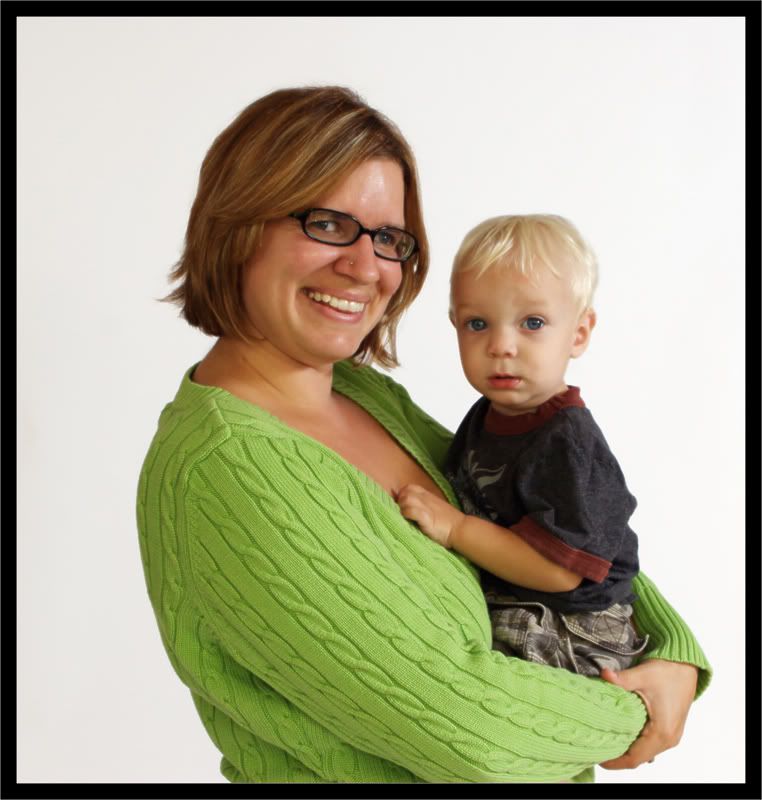 IMAGE: http://i5.photobucket.com/albums/y162/nic780/pw/meandchriscopycopy.jpg