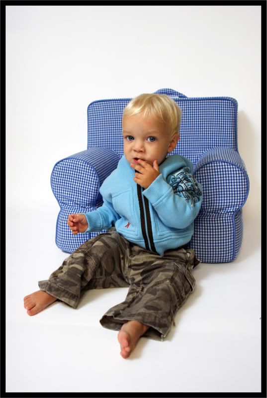 IMAGE: http://i5.photobucket.com/albums/y162/nic780/pw/shoot10-1.jpg