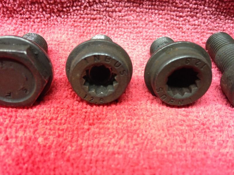 OEM Flywheel bolts differences, design and length Club GTI