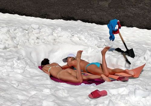 bikinis-in-the-snow.jpg