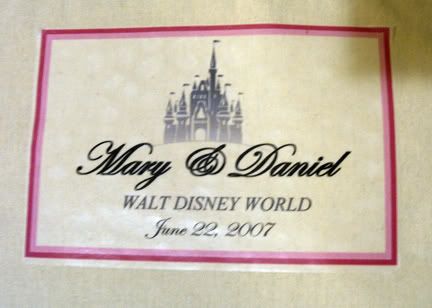 Inside I am putting Disney postcards a wedding 