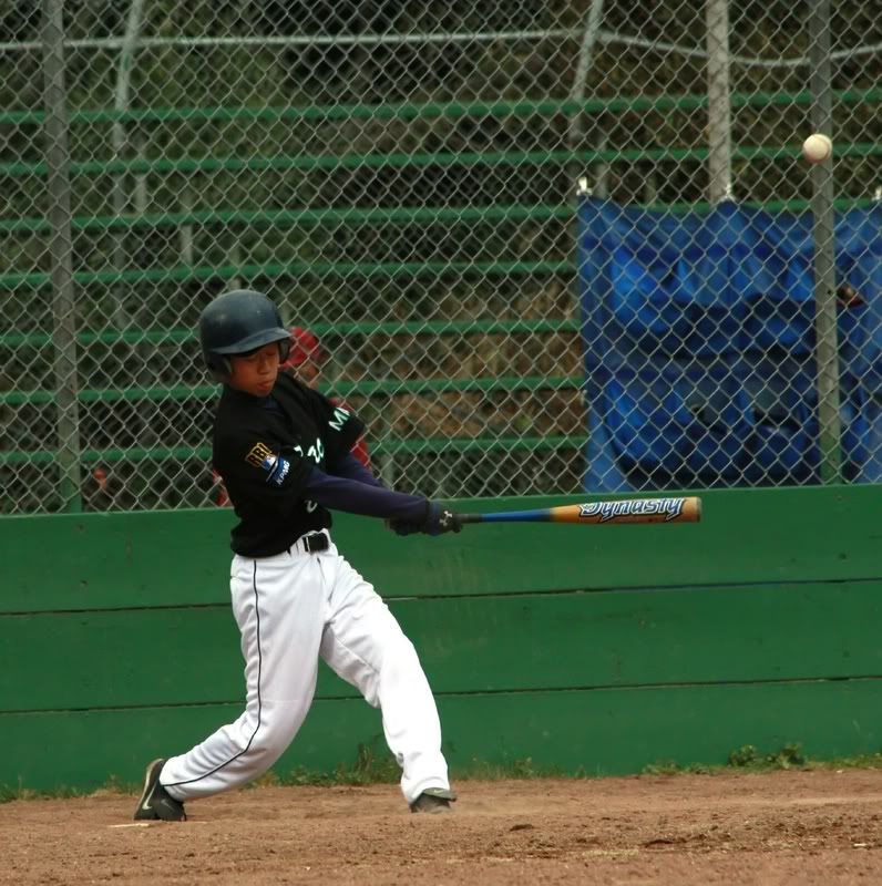 IMAGE: http://i5.photobucket.com/albums/y165/sfbullygirl/img_1703_filtered2.jpg