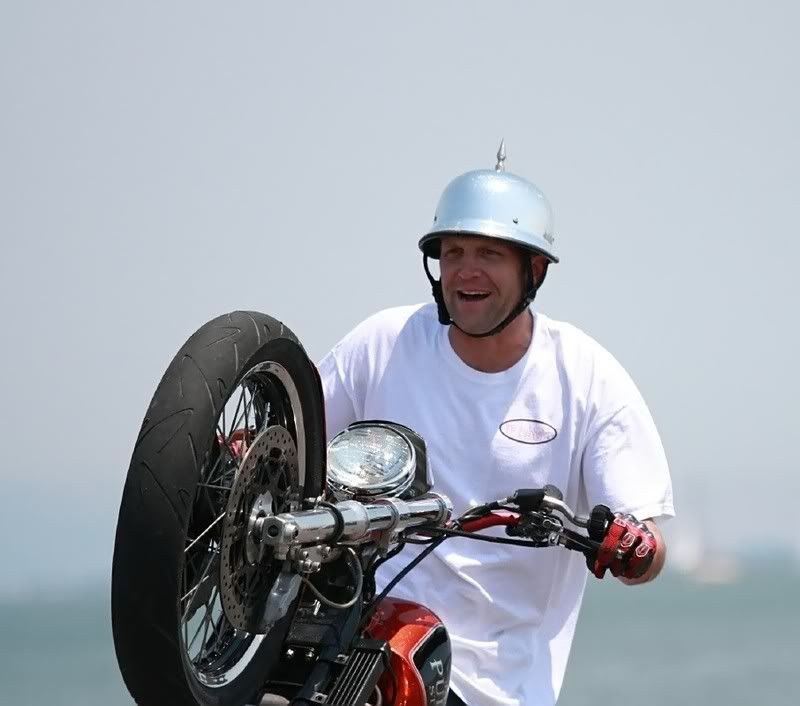 IMAGE: http://i5.photobucket.com/albums/y165/sfbullygirl/img_277422_filtered.jpg