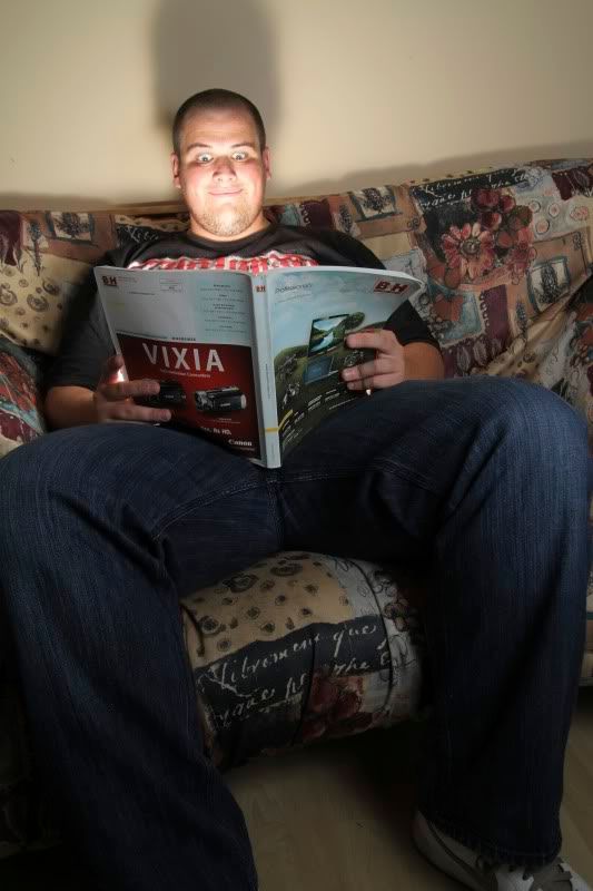 IMAGE: http://i5.photobucket.com/albums/y166/wakmen/forums/CatalogueBHyadequoiserincerloeil.jpg