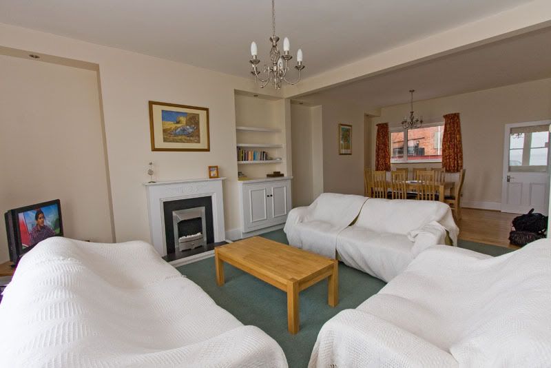 IMAGE: http://i5.photobucket.com/albums/y167/BluePete85/Flat/IMG_0310-PS_1.jpg