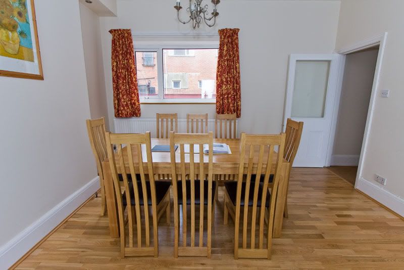 IMAGE: http://i5.photobucket.com/albums/y167/BluePete85/Flat/IMG_0313-PS.jpg