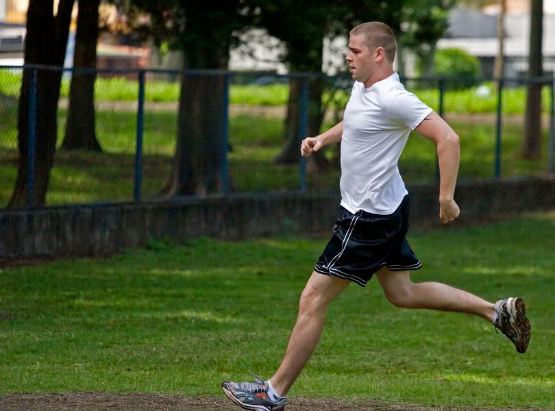 IMAGE: http://i5.photobucket.com/albums/y168/alcorjr2gmail/running.jpg