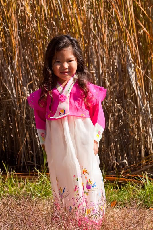 IMAGE: http://i5.photobucket.com/albums/y169/UNOZ1/Photography/3820sm.jpg