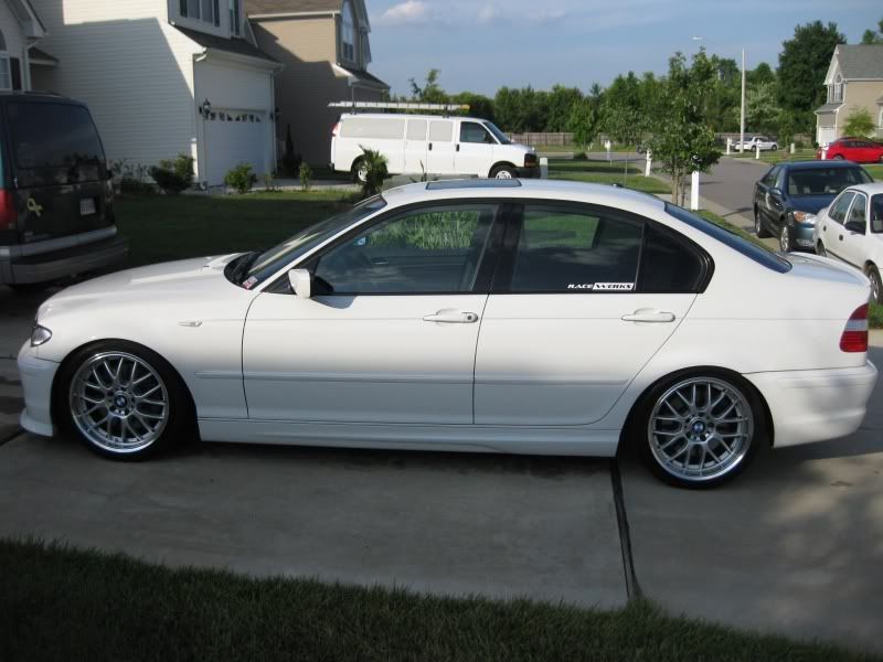 E46 2003 BMW 330i ZHP 6MT Alpine/Alcantara (NoVA)