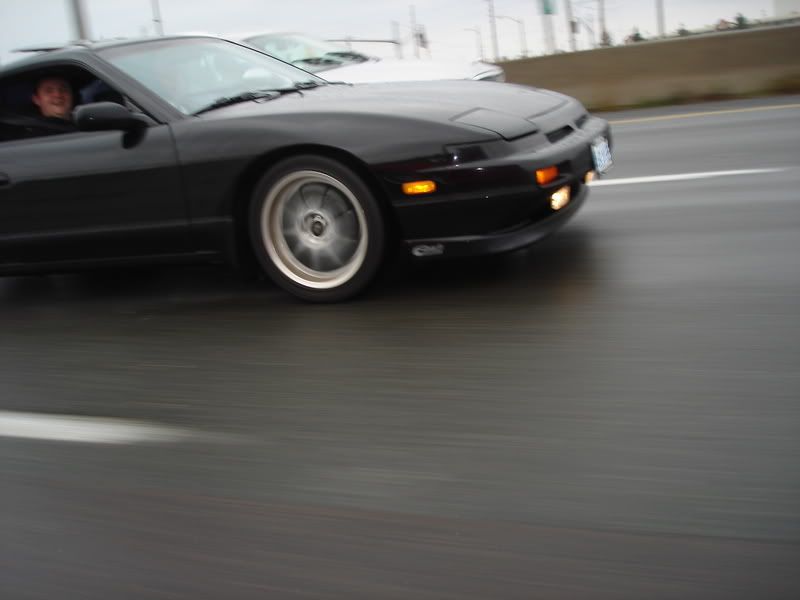 http://i5.photobucket.com/albums/y172/mr_240sx/89%20nissan%20240sx/Dsc00457.jpg