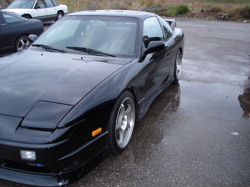 http://i5.photobucket.com/albums/y172/mr_240sx/89%20nissan%20240sx/Dsc00475.jpg