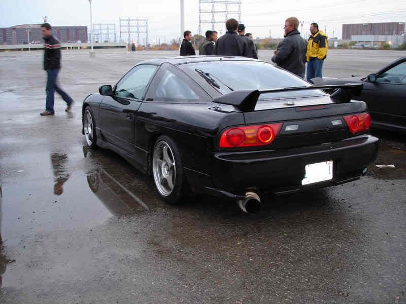 http://i5.photobucket.com/albums/y172/mr_240sx/89%20nissan%20240sx/Dsc00476.jpg