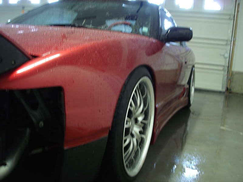 http://i5.photobucket.com/albums/y172/mr_240sx/89%20nissan%20240sx/Dsc00641.jpg