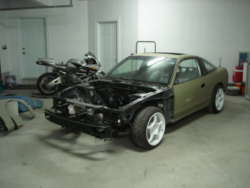 http://i5.photobucket.com/albums/y172/mr_240sx/project%20x/Dsc00851.jpg