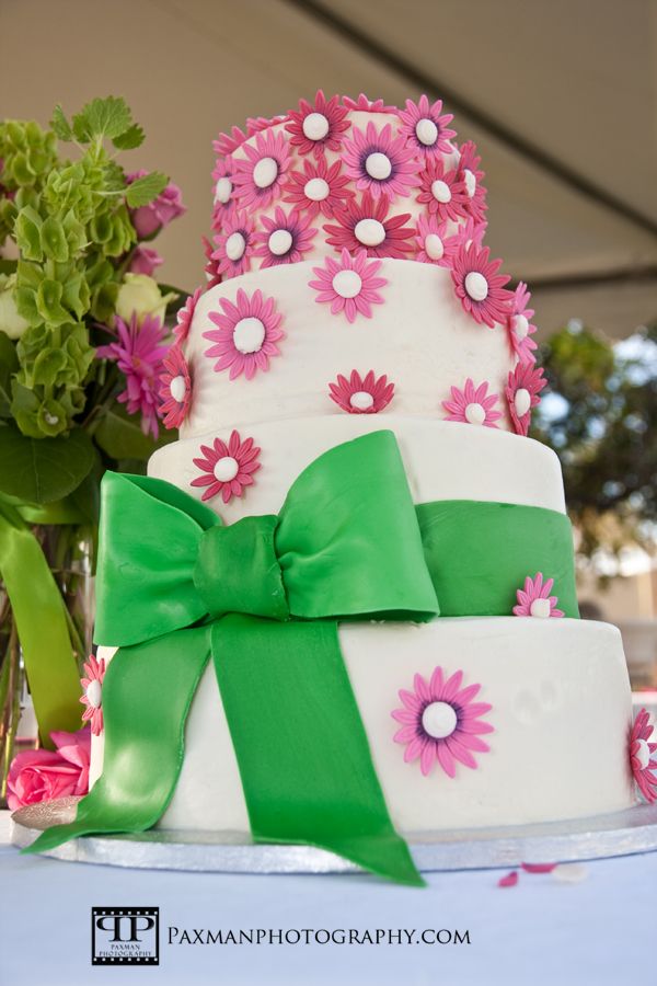 wedding cake,cake