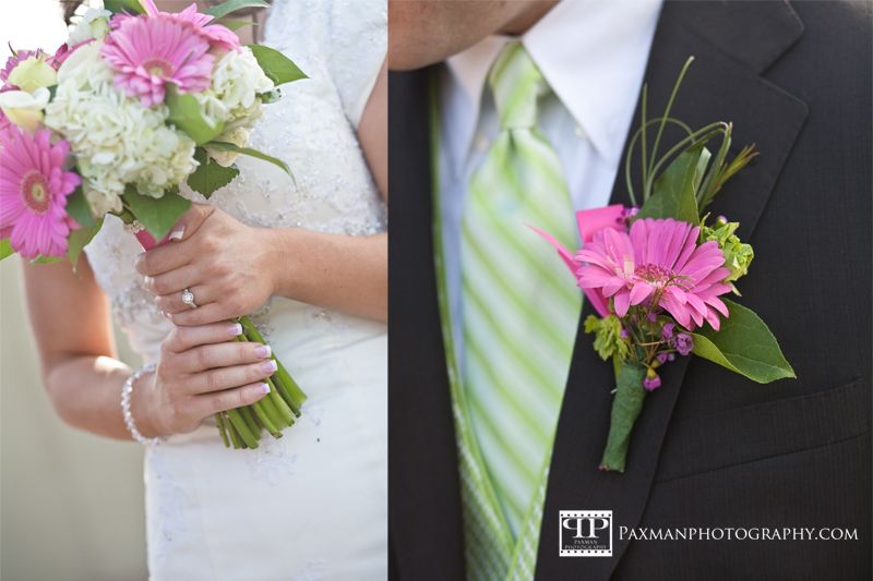 flowers,suit,tie,wedding ring