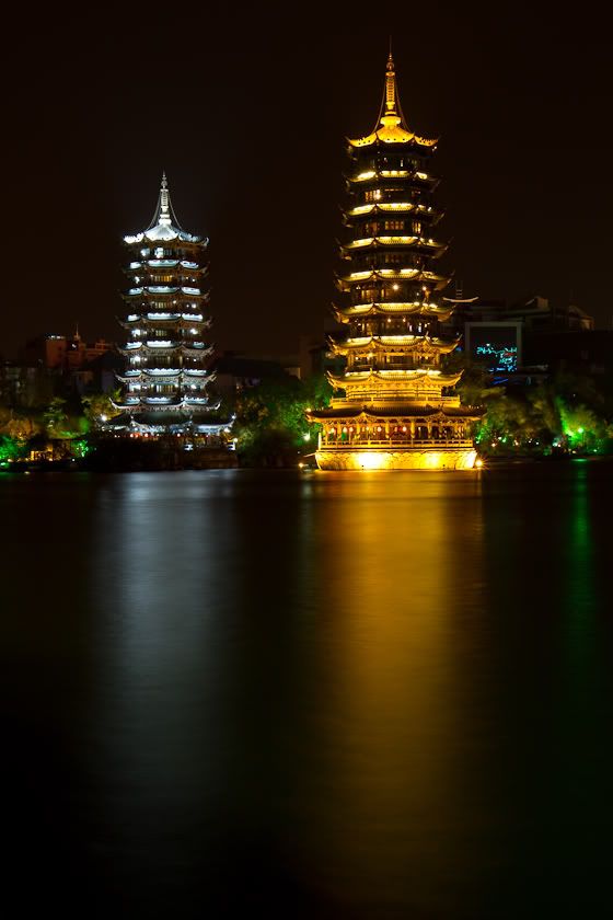 IMAGE: http://i5.photobucket.com/albums/y183/mellofelow/2009-China-Trip/091112-China-trip-1596.jpg