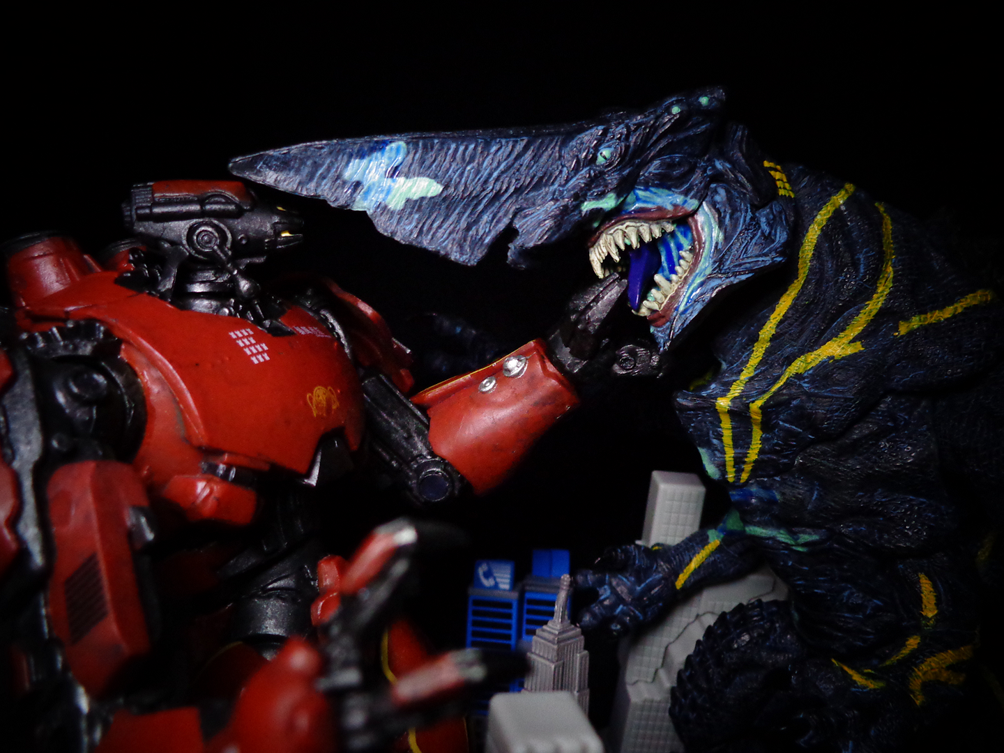 CrimsonTyphoon-VsKnifehead.png