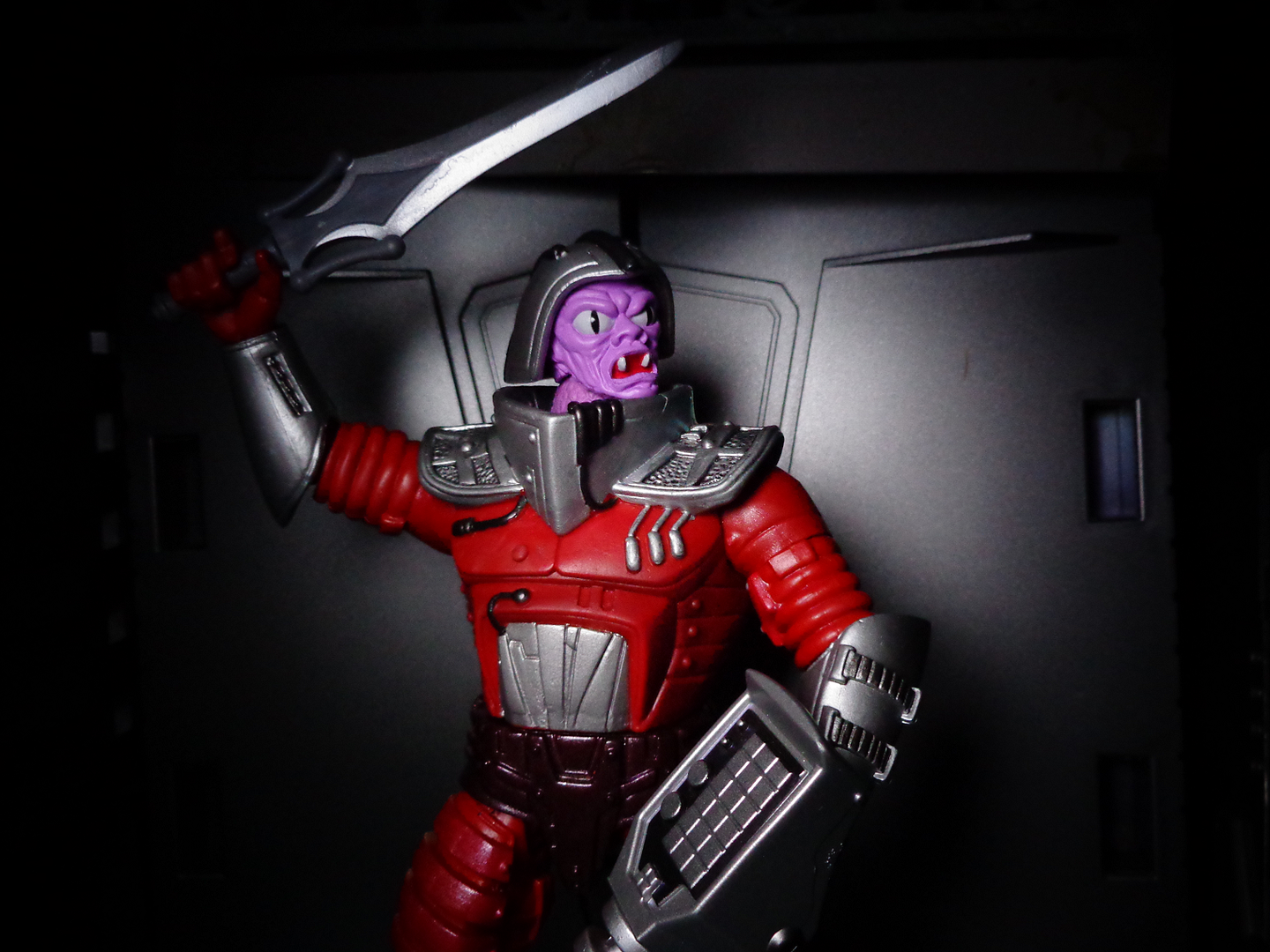 Flogg-Armed.png