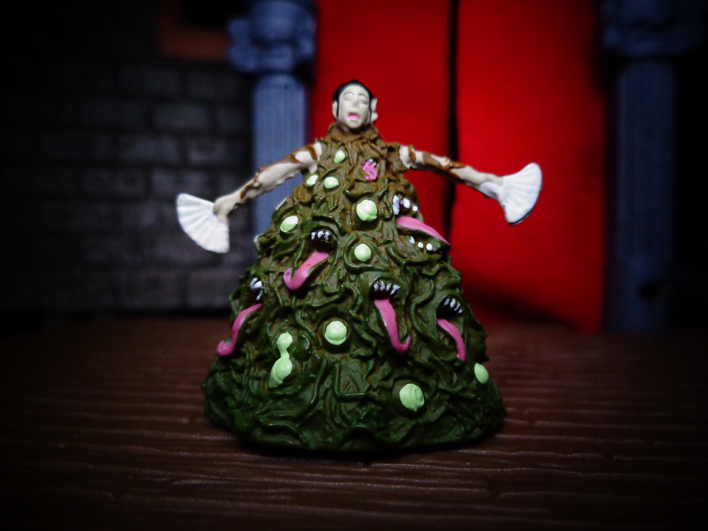 Nyarlathotep-BloatedWoman.png