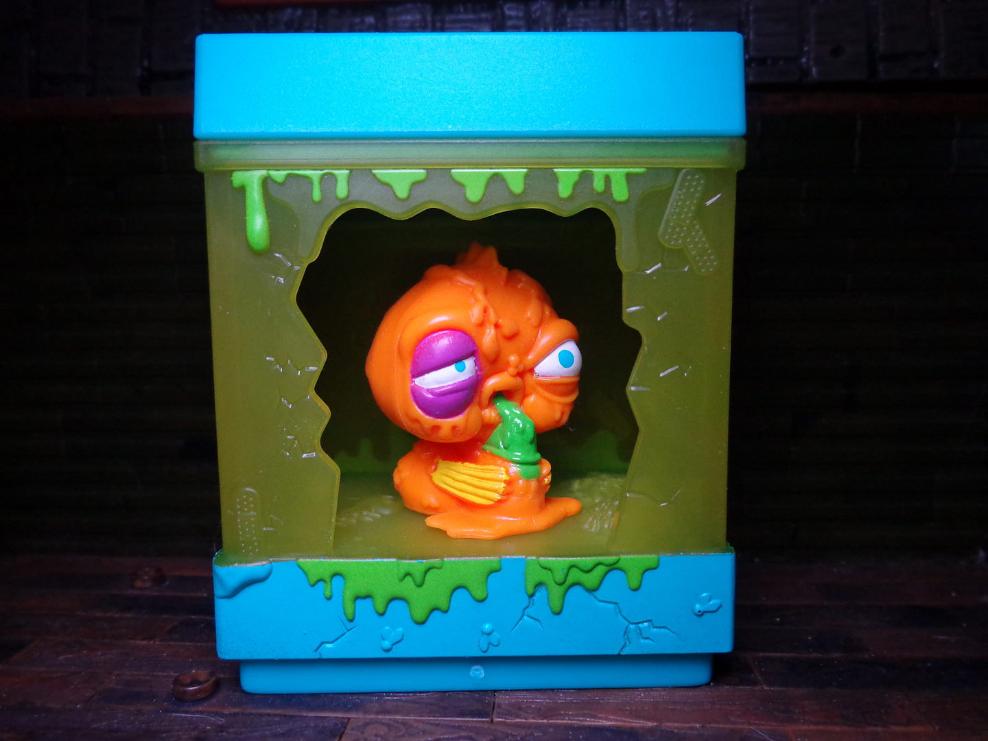 Ugglys-Goldfish.png