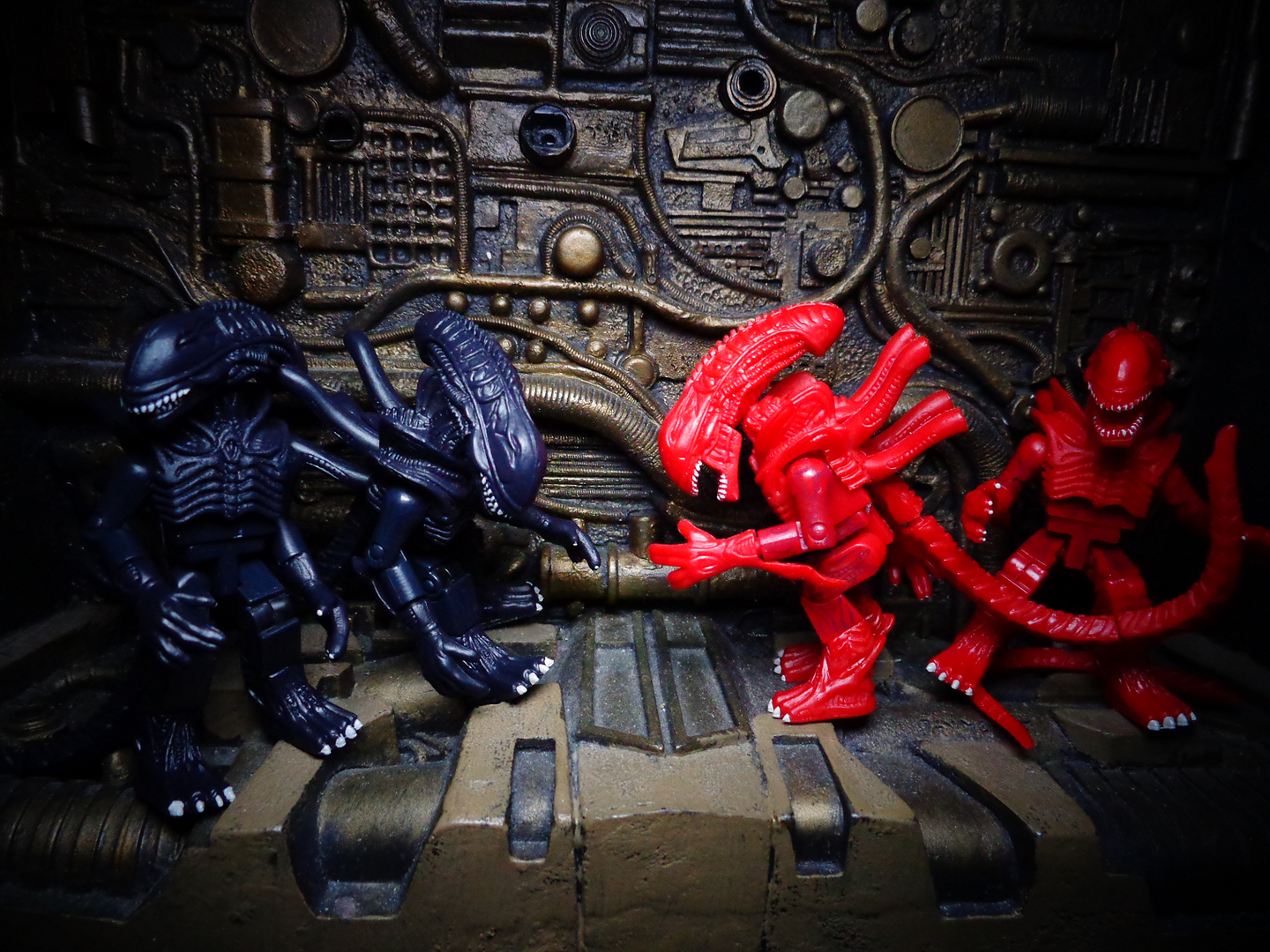 AlienRedAndBlack-Battle.png
