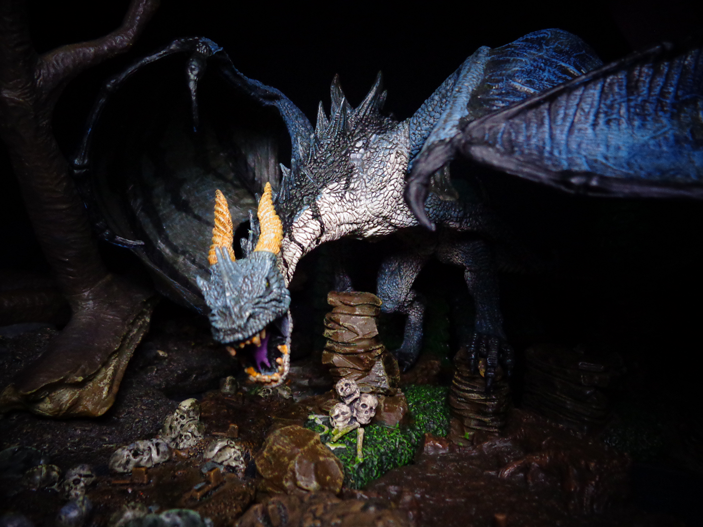 KomodoDragon-Pounce.png