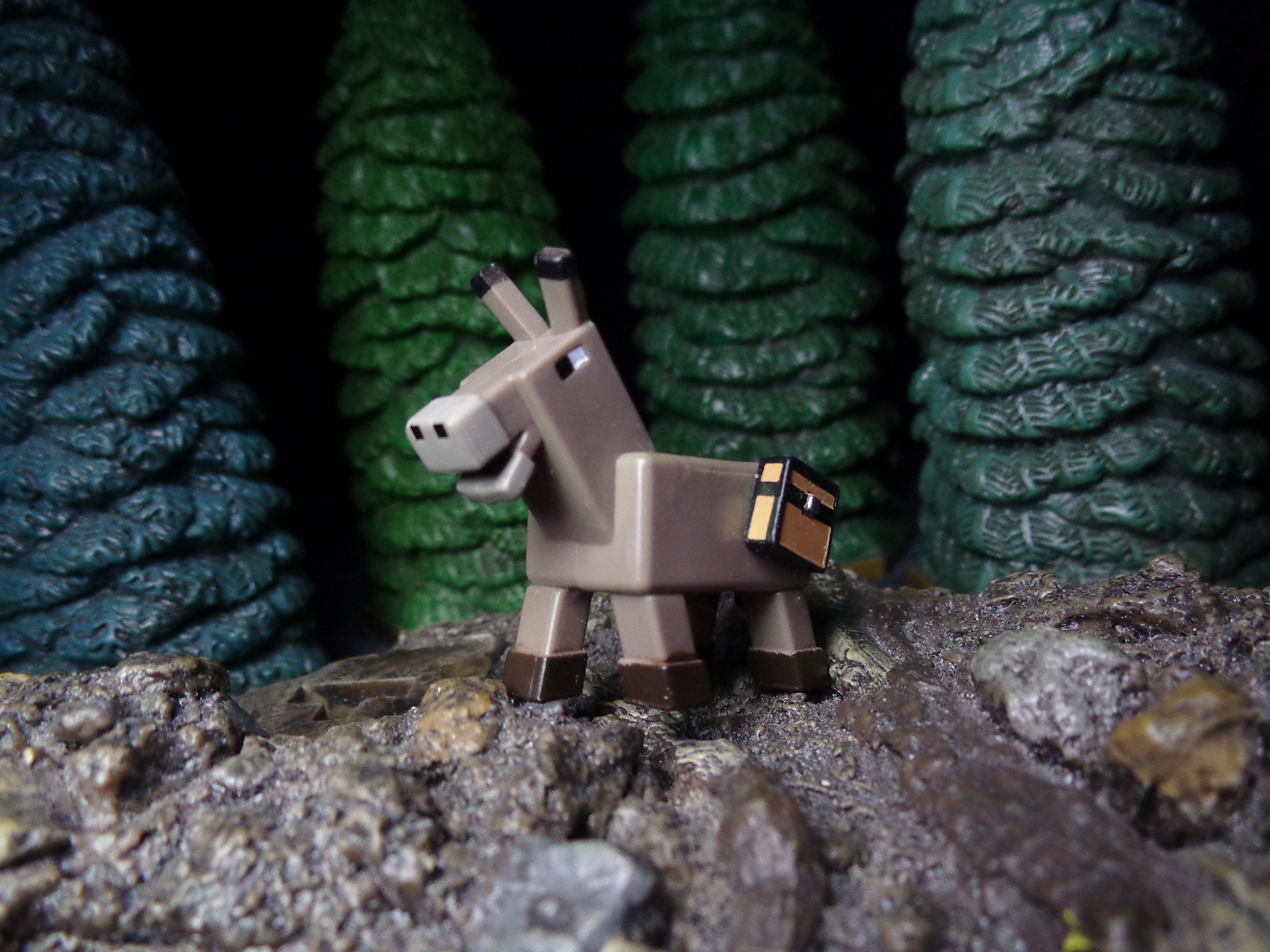 Minecraft-DonkeyWithPacks.png