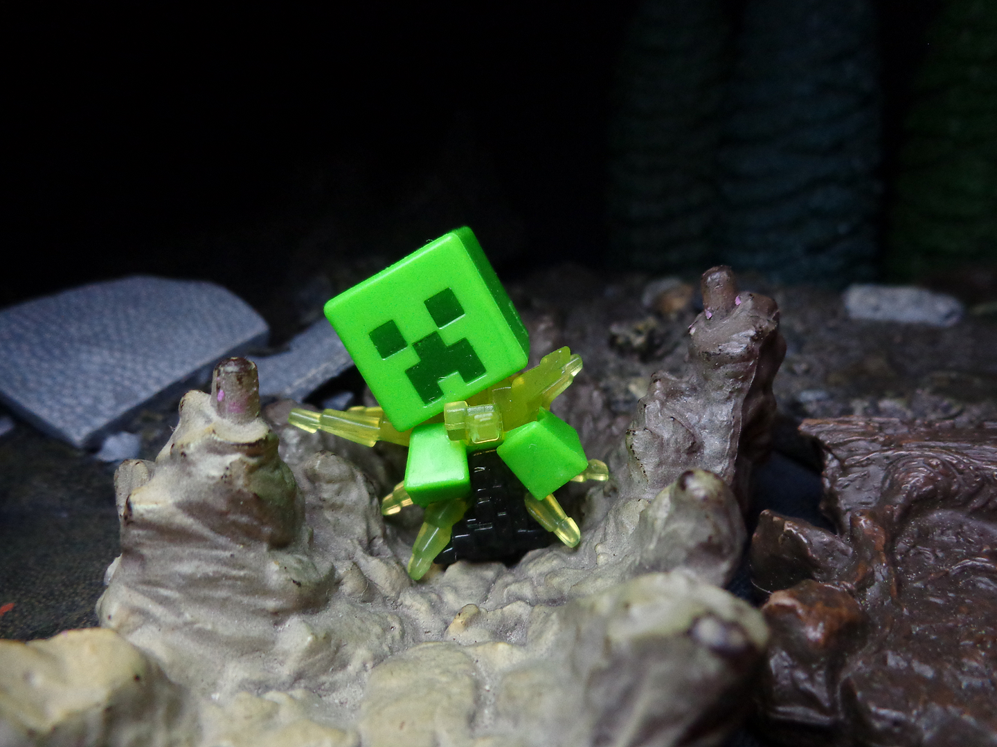 Minecraft-ExplodingCreeper.png
