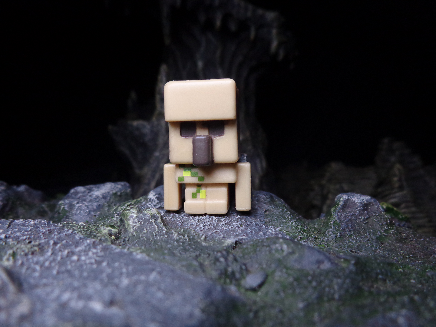 Minecraft-IronGolem.png